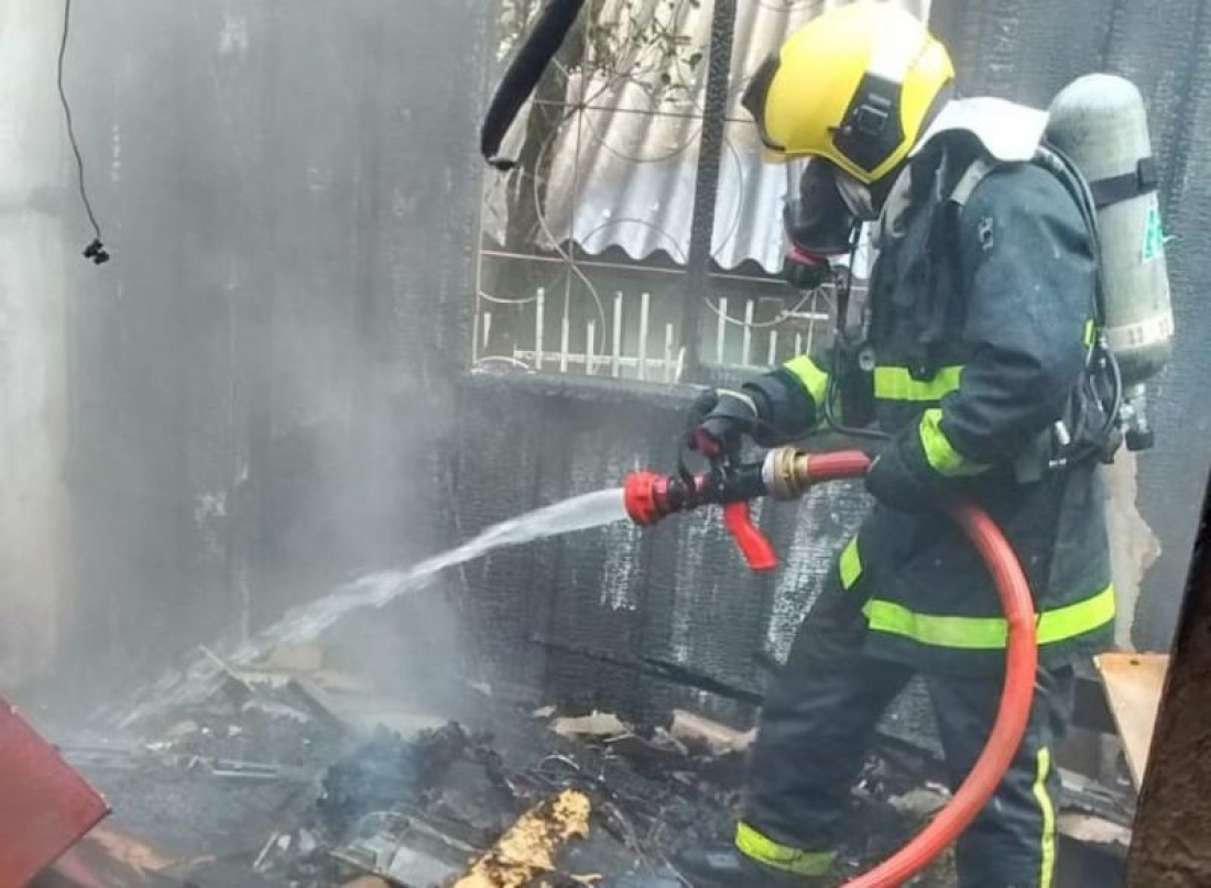 Em SC: Idosa que morreu em incêndio em Mafra estava deitada na lavanderia