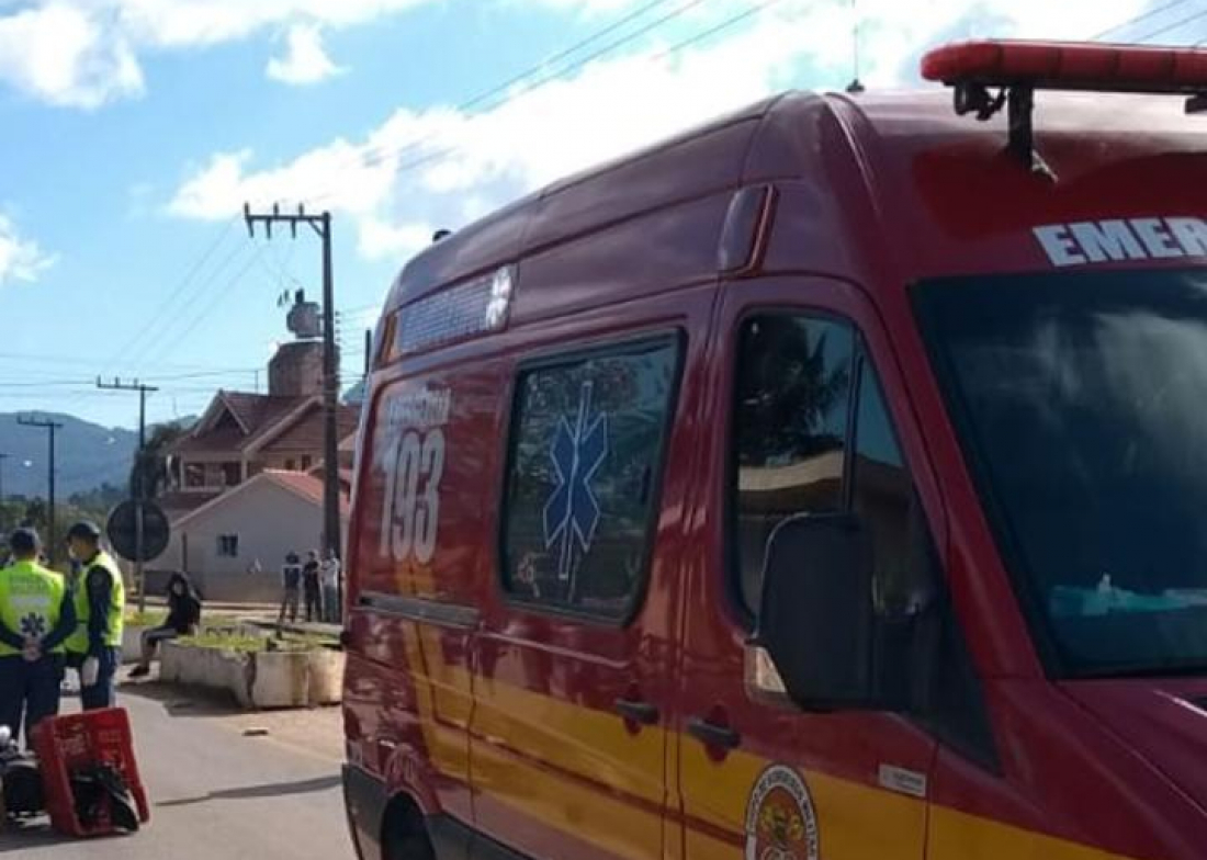 Motociclista morre nesta manhã ao colidir contra um redutor de velocidade em Tubarão