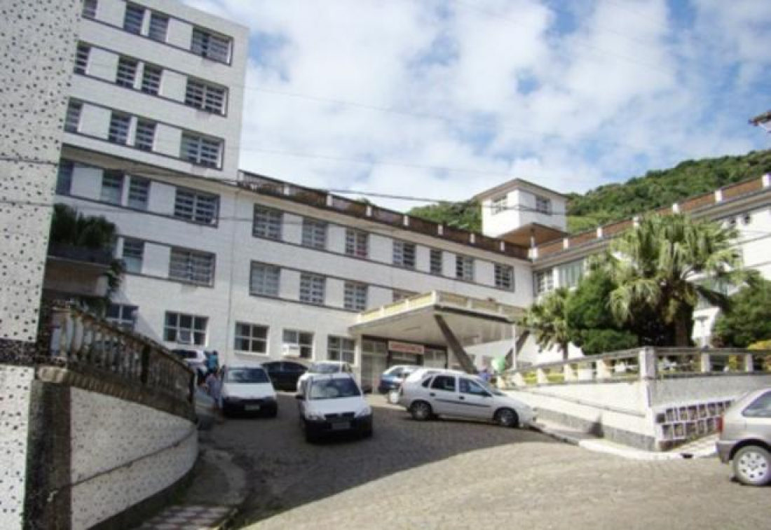 Hospital de Laguna convoca coletiva para detalhar situação financeira