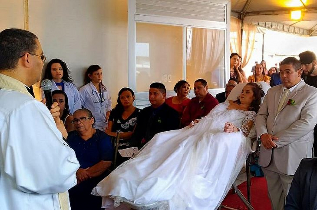 Pelo País: paciente com câncer terminal realiza sonho e se casa no hospital em Maceió