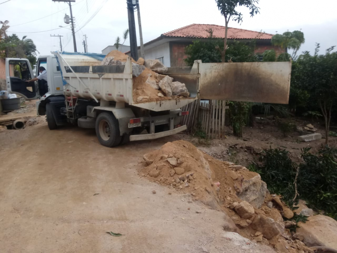 Rede de drenagem pluvial é refeita no bairro Congonhas em Tubarão