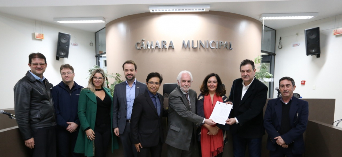 Imbituba conhece projeto para parceria com porto de Sines, em Portugal