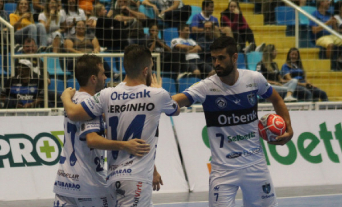 Adversário do Tubarão Futsal será definido nesta segunda-feira