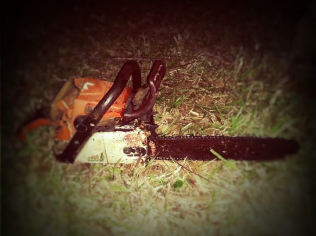 Crime brutal: homem passa motosserra no pescoço de colega de trabalho em São Joaquim