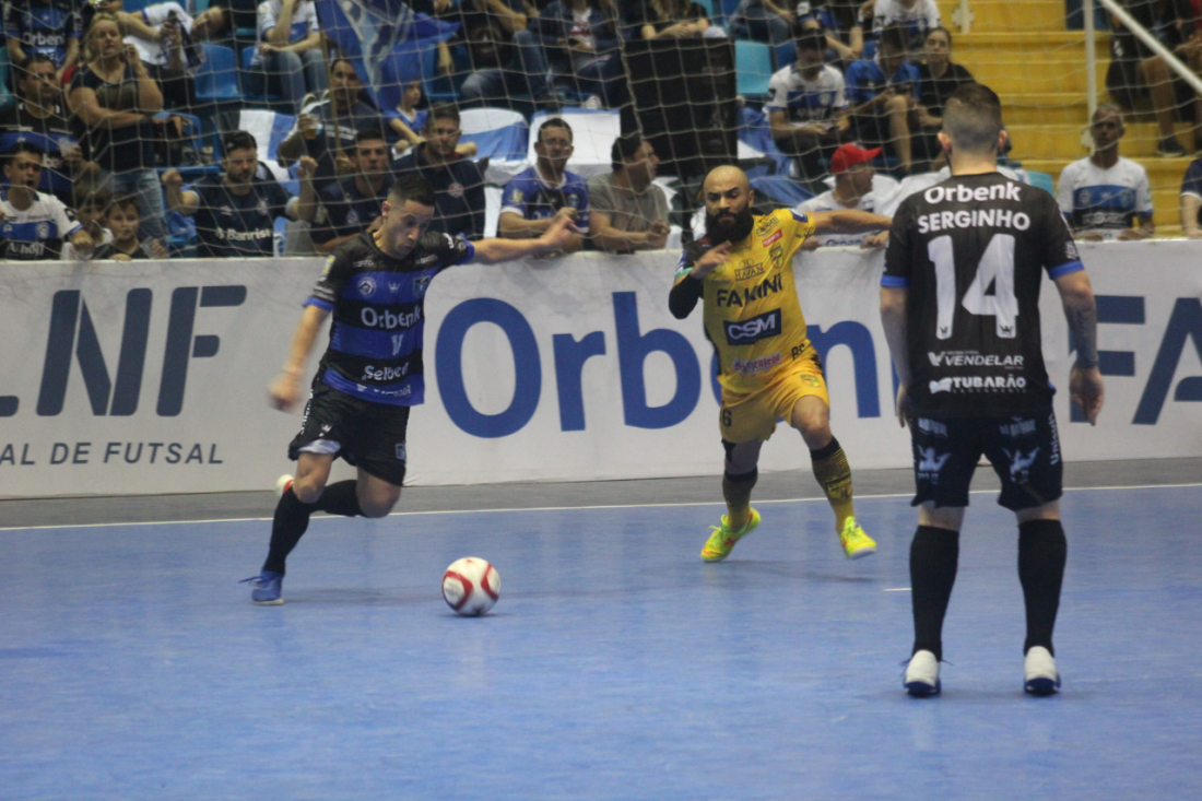 Tubarão Futsal encerra a Liga em sétimo