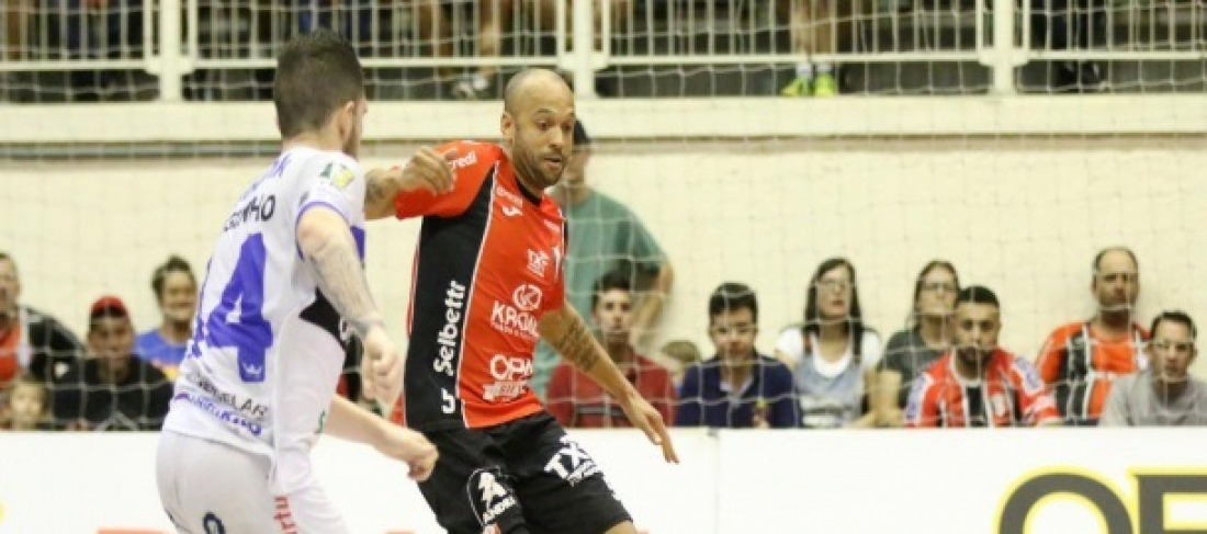 Tubarão Futsal busca vaga na decisão do Estadual