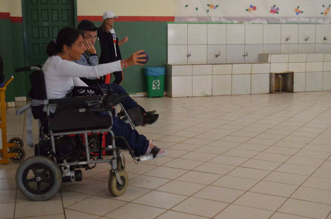 Paratleta de Tubarão busca vitória na Bocha Paralímpica