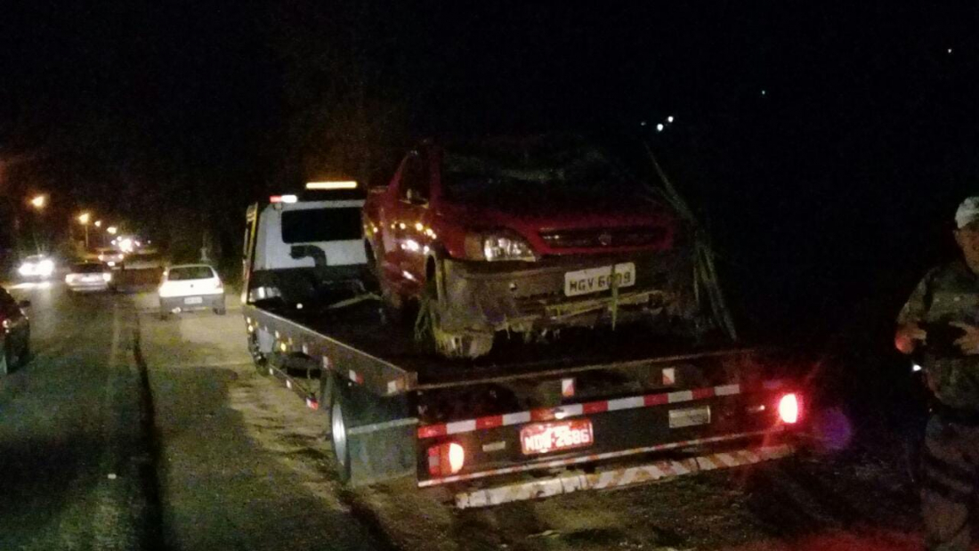 Capotamento é registrado no trecho 'Sete Voltas' em Braço do Norte 