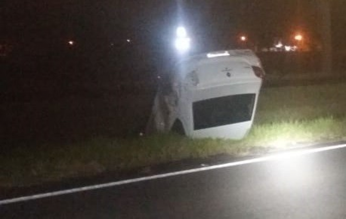 Veículo de Criciúma é encontrado capotado na BR-101  em Sangão