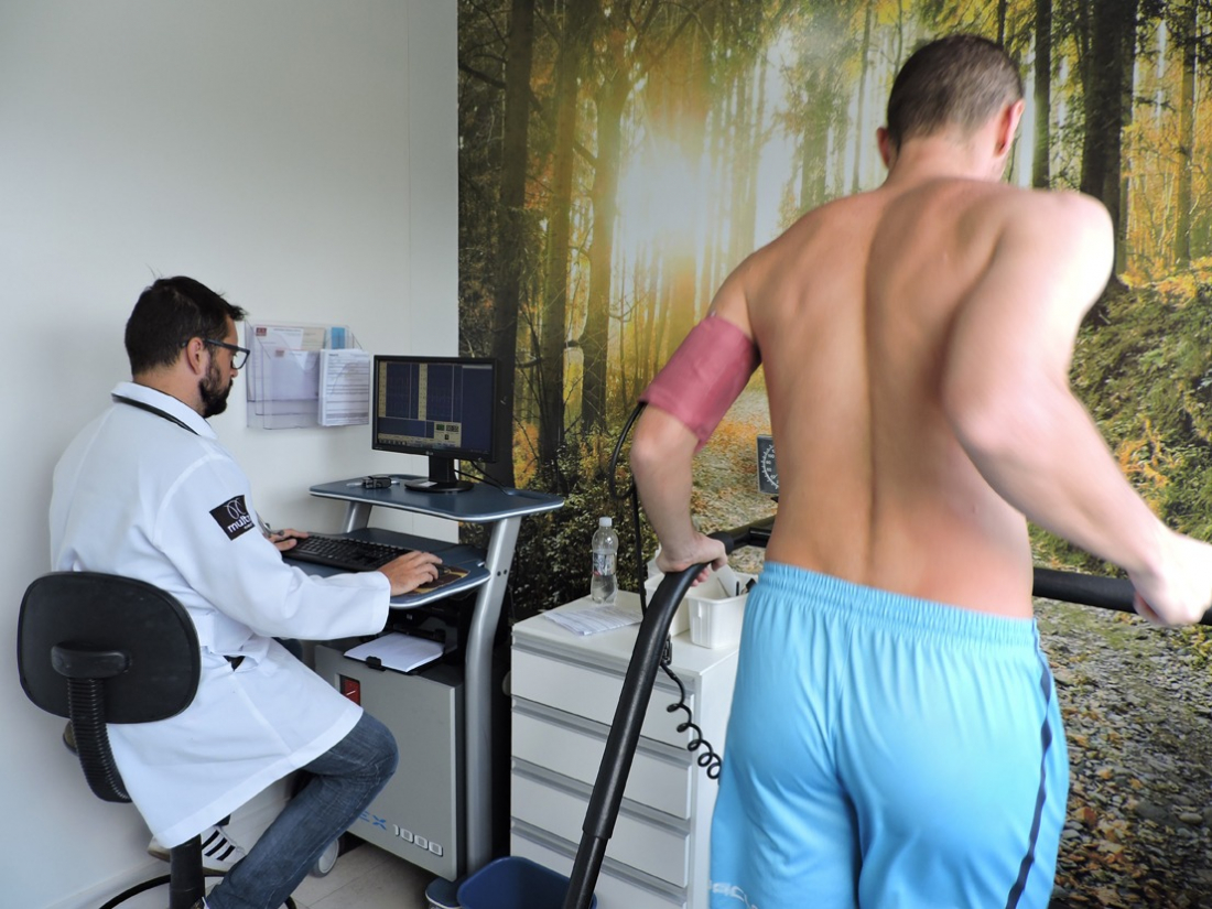 Unimed viabiliza exames aos atletas do Tubarão Futsal