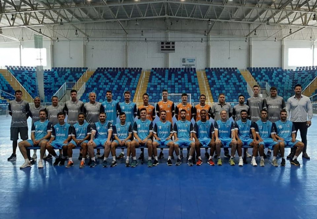 Tubarão Futsal estreia em quadra no Rio Grande do Sul