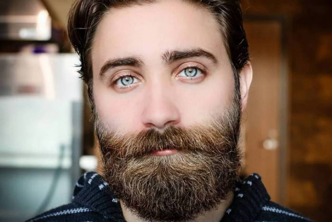 Coronavírus: médicos aconselham homens a tirar barba