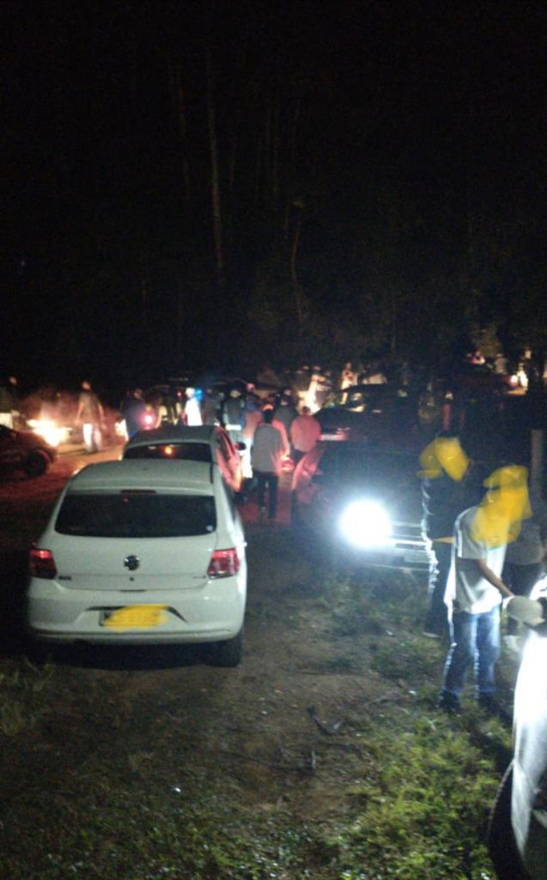 Polícia interrompe festa com mais de 500 pessoas em sítio no Sertão dos Correias, em Tubarão