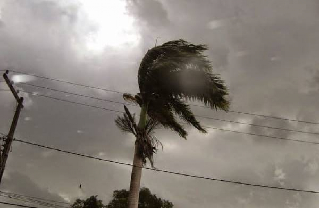Chuva e vento forte nesta terça (30) e quarta-feira (1) deixam Defesa Civil em alerta