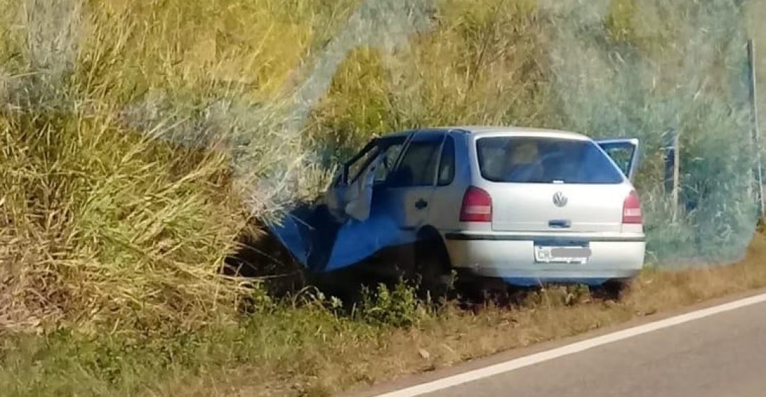 Colisão entre moto e carro em Pedras Grandes deixa um ferido