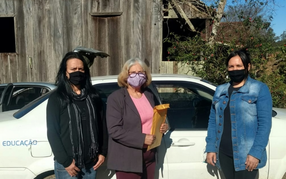 Educação na pandemia: estudante de 74 anos é exemplo de dedicação