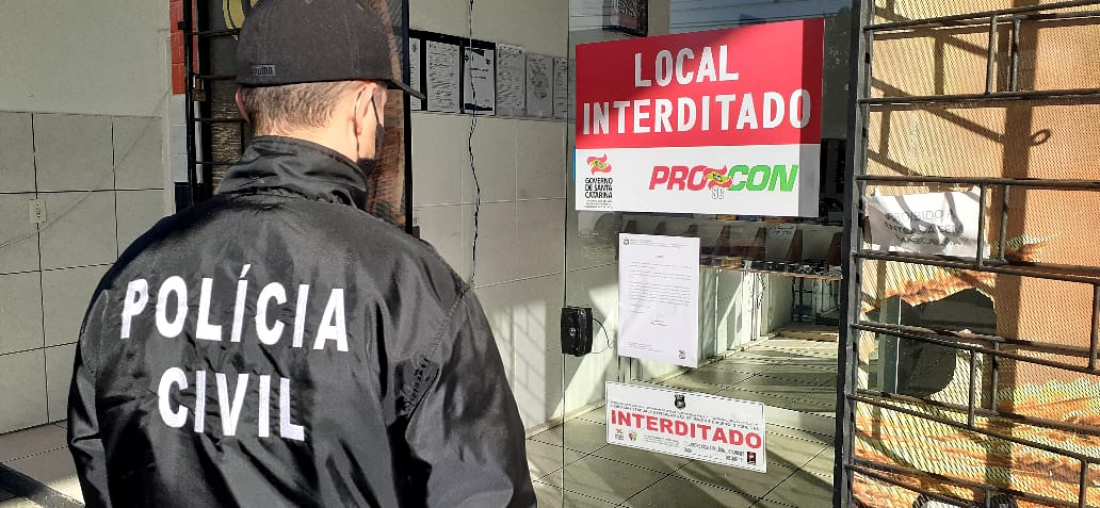 Procon/SC fecha posto de Tubarão que vendia combustível adulterado