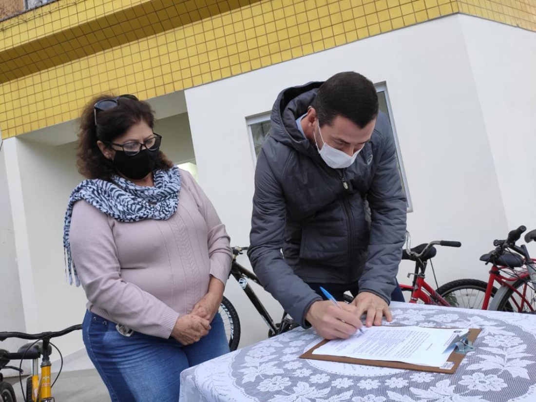 Tubarão: 5º BPM, em parceria com o Rotary Club, doa dez bicicletas à COMBEMTU