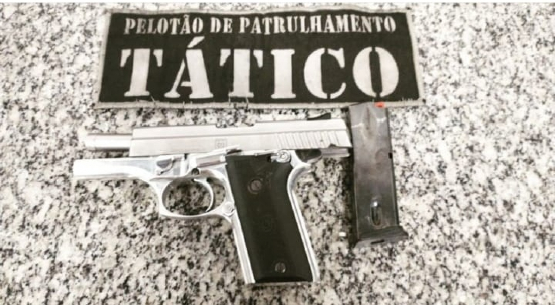 PM recupera arma furtada de agente penitenciária em Tubarão