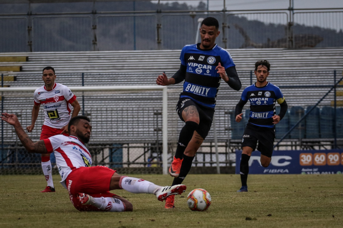 Tubarão perdeu na estreia do Brasileiro série D