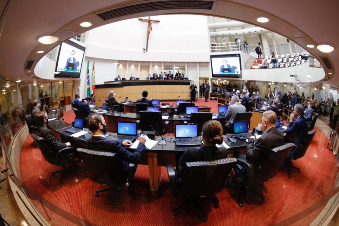 Impeachment: Definido rito para escolha dos deputados que vão compor tribunal misto