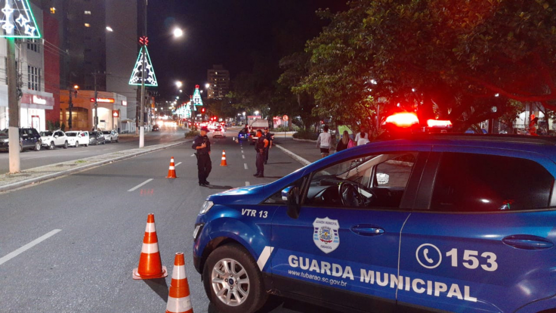 Mais de 120 fiscalizações e nove notificações foram feitas pela força-tarefa em Tubarão