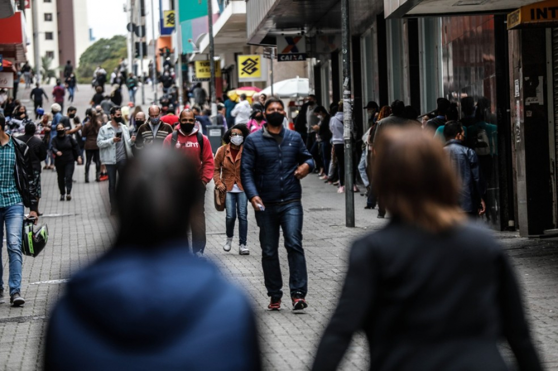 Santa Catarina confirma 27 mil casos ativos de Covid-19