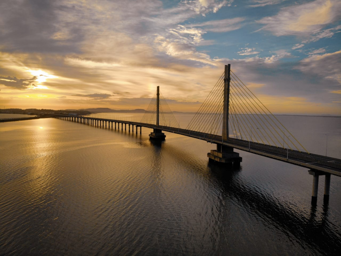 CCR ViaCosteira inicia testes na iluminação cênica da Ponte Anita Garibaldi