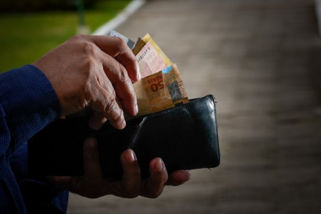 Banco tem atividades suspensas após 2.492 reclamações por prática abusiva em Santa Catarina