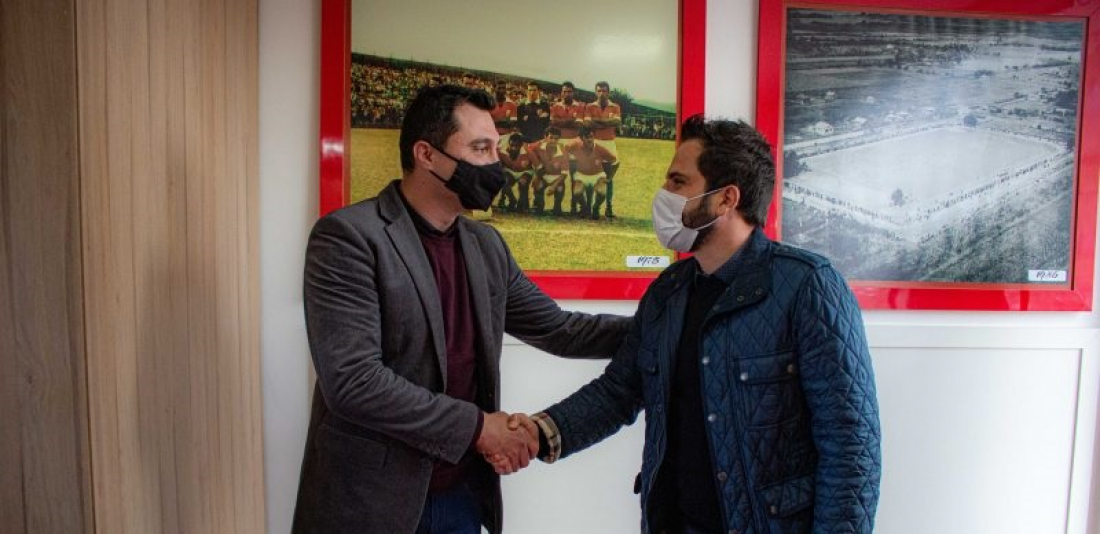 Parceria estabelecida: Hercílio Luz assina contrato com investidores 