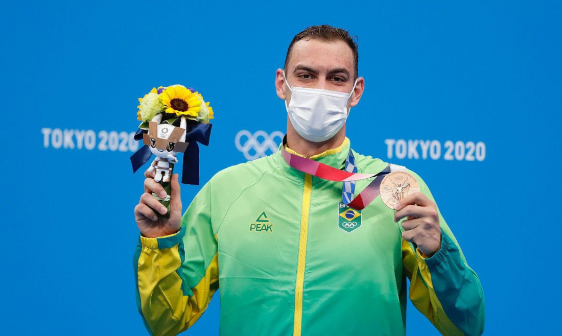 Brasil nas Olimpíadas: Fernando Scheffer brilha e fatura o bronze na natação