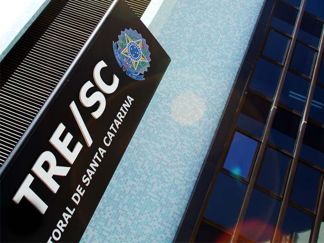 TRE-SC inicia julgamentos de pedidos de registro de candidatura #Eleicoes