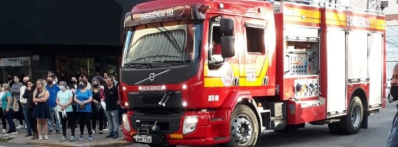 Transformador estoura e deixa pintor ferido em Tubarão na tarde desta quarta-feira (1)