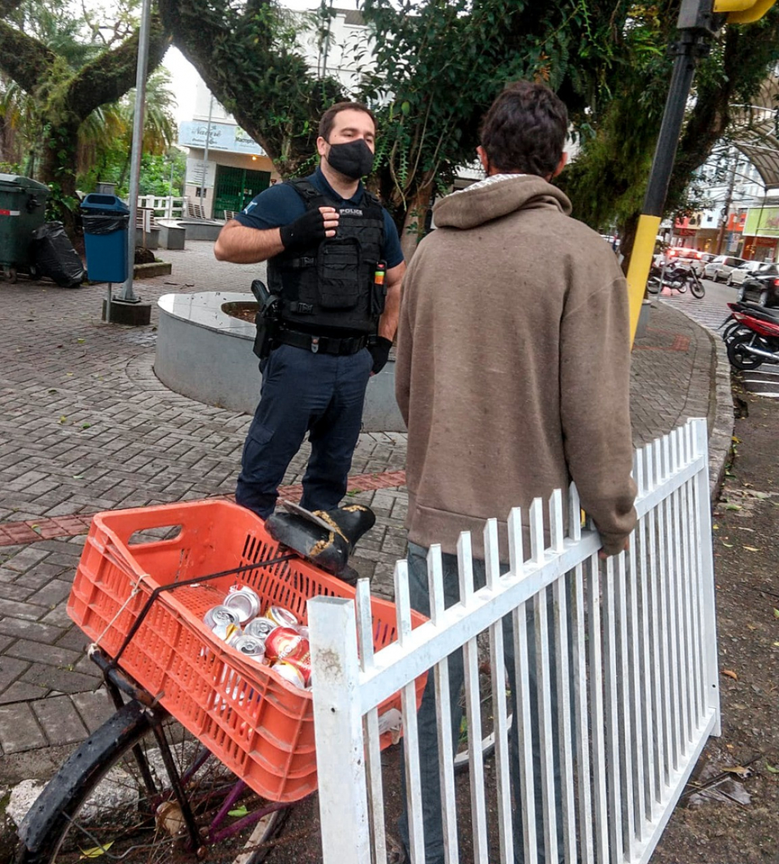 Homem é preso em flagrante após furtar grade de alumínio no bairro Revoredo