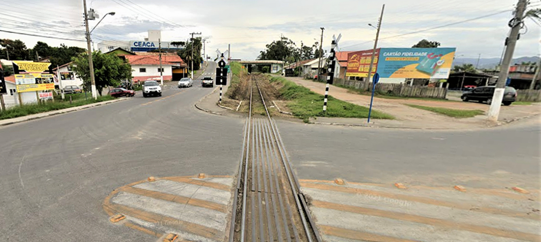 Manutenção de linha férrea deixará rua e avenida interditadas em Capivari de Baixo