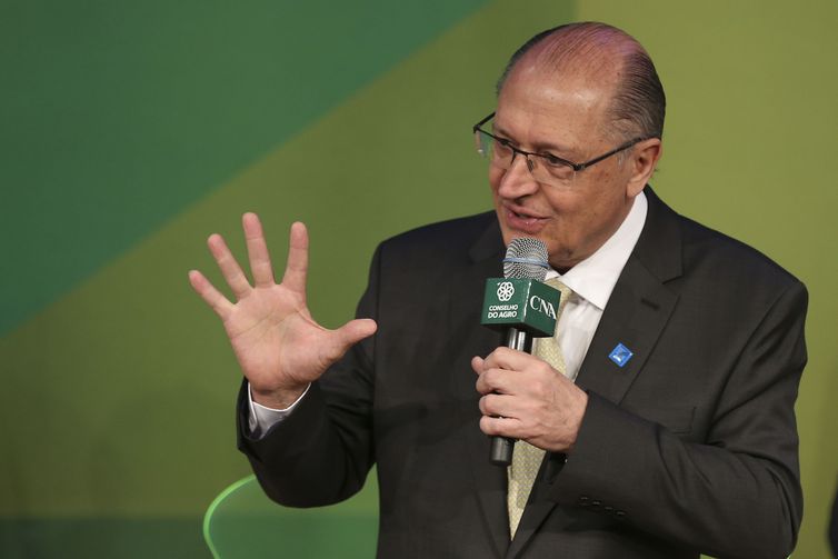 Alckmin defende plano plurianual de safra e seguro de renda #Eleicoes