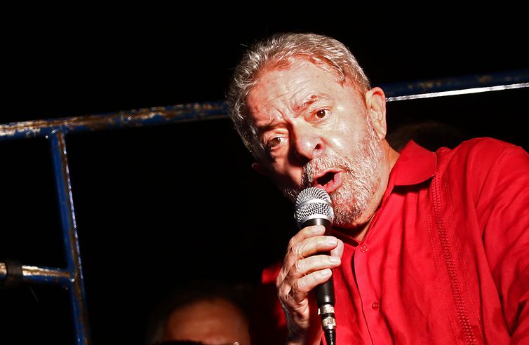 Justiça determina que Lula pague R$ 31 milhões no caso do triplex #Justica