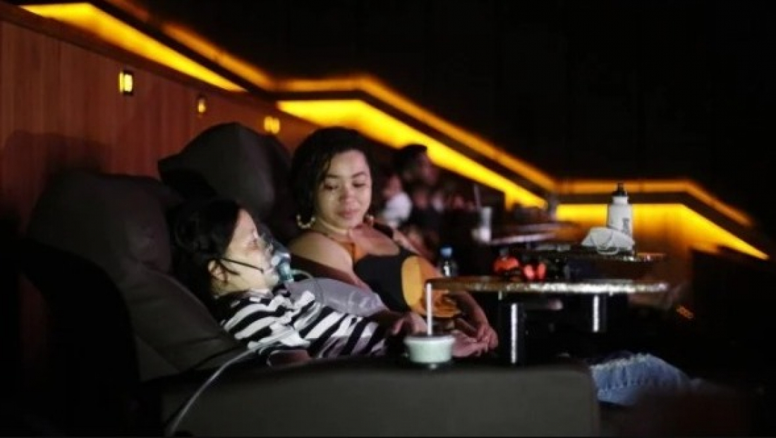 No Brasil: menina com câncer realiza o último desejo, ver o novo filme do Homem-Aranha