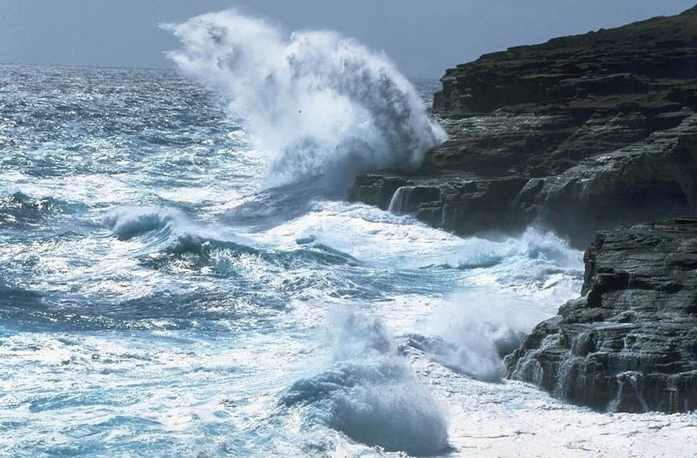 Atenção: vento forte e mar muito agitado no Litoral de SC #Tempo
