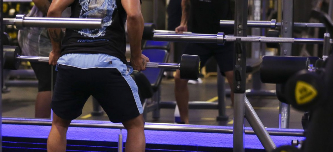 Especialistas explicam riscos de suplementos para treinos em academias