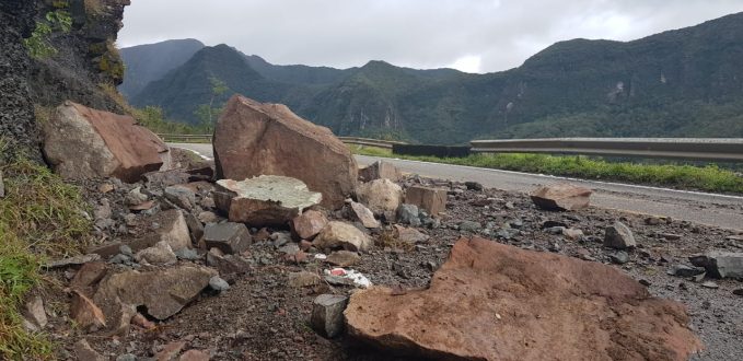 Serra do Rio do Rastro volta a registrar novo deslizamento #ObrasUrgente