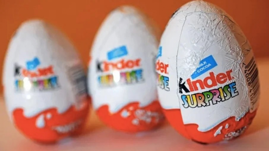 Ministério pede retirada do Kinder Ovo das prateleiras após casos de contaminação