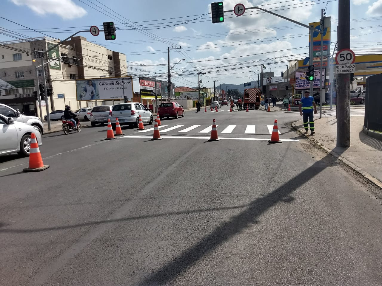 Colocação de sinalização na avenida Patrício Lima terá continuidade nesta quinta-feira (6) #Revitalizacao