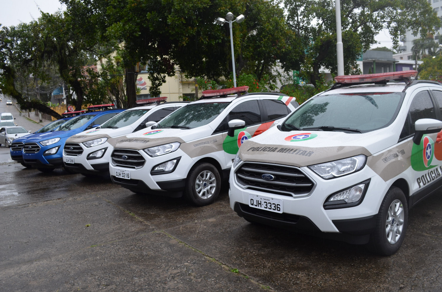 Prefeitura entrega viaturas para a Guarda Municipal e Polícia Militar nesta quinta-feira (6) #Seguranca