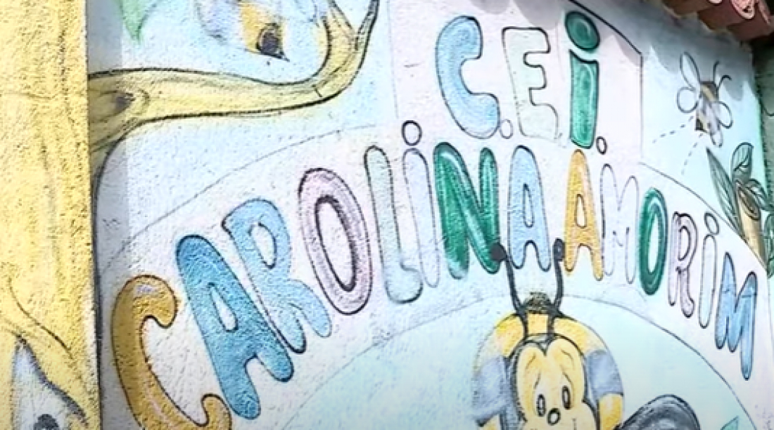 No país: Bebê de um ano morre engasgado com pedaço de maçã em creche