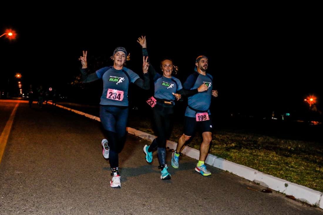 Quase 300 atletas participam do Imbituba Night Run