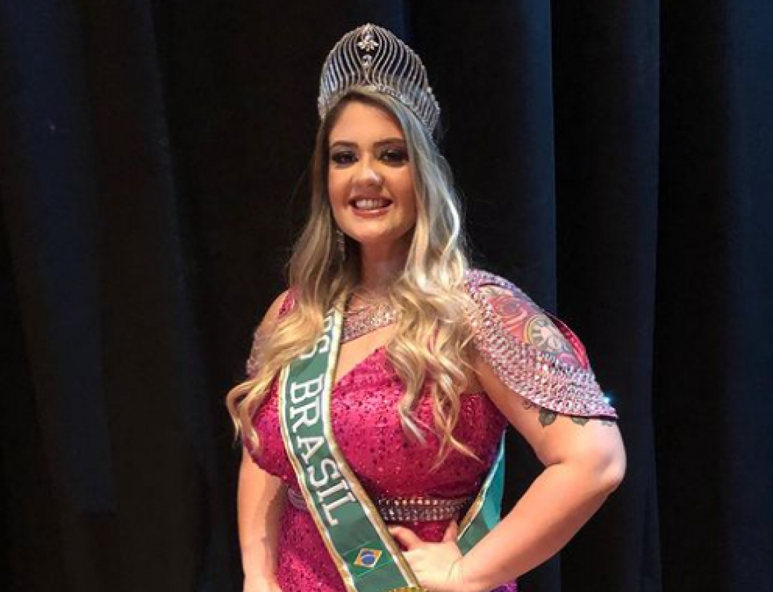 Catarinense é coroada Miss Brasil Plus Size 2025 na categoria Curvy