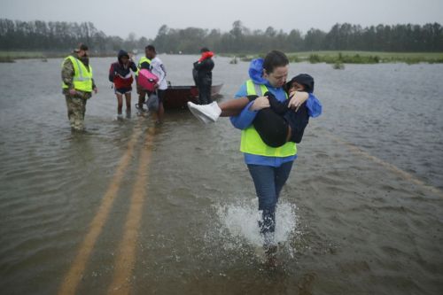 Furacão Florence provoca mortes e estragos nos EUA #NoMundo