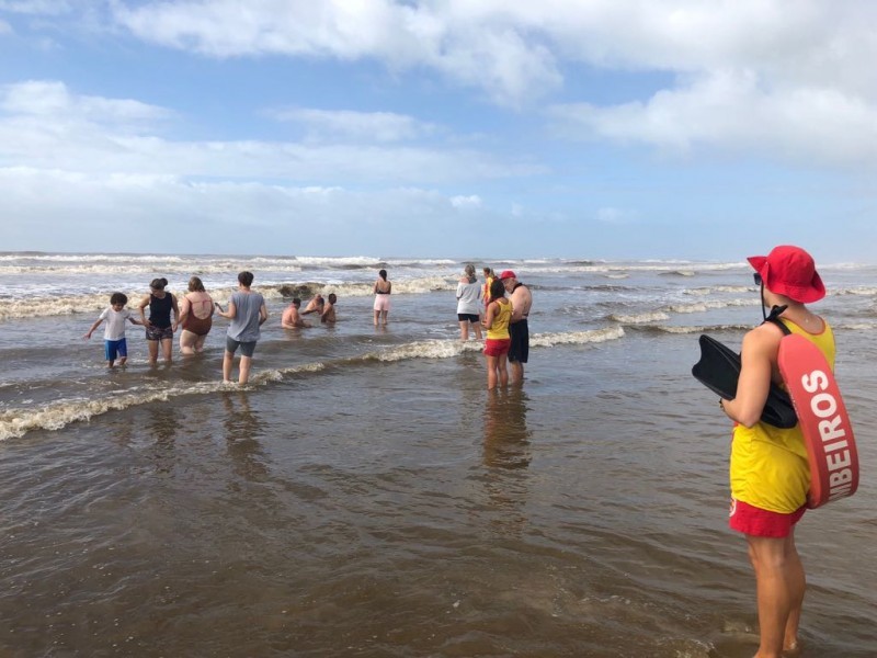 Corpo de Bombeiros realiza seleção de guarda-vidas #OperacaoVeraneio