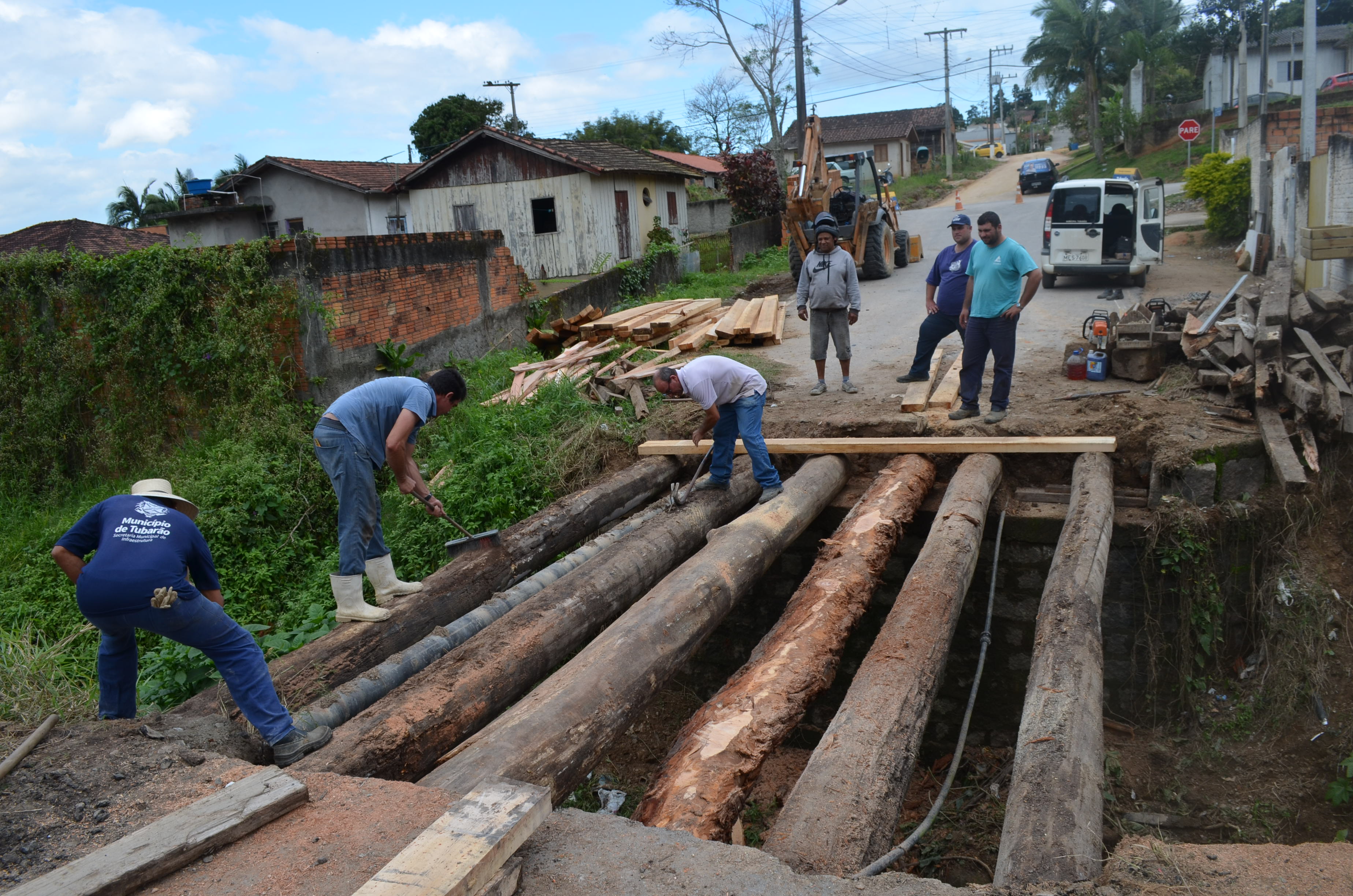 Obra em ponte de madeira no bairro São Martinho será concluída nesta quarta-feira (19) #Reforma